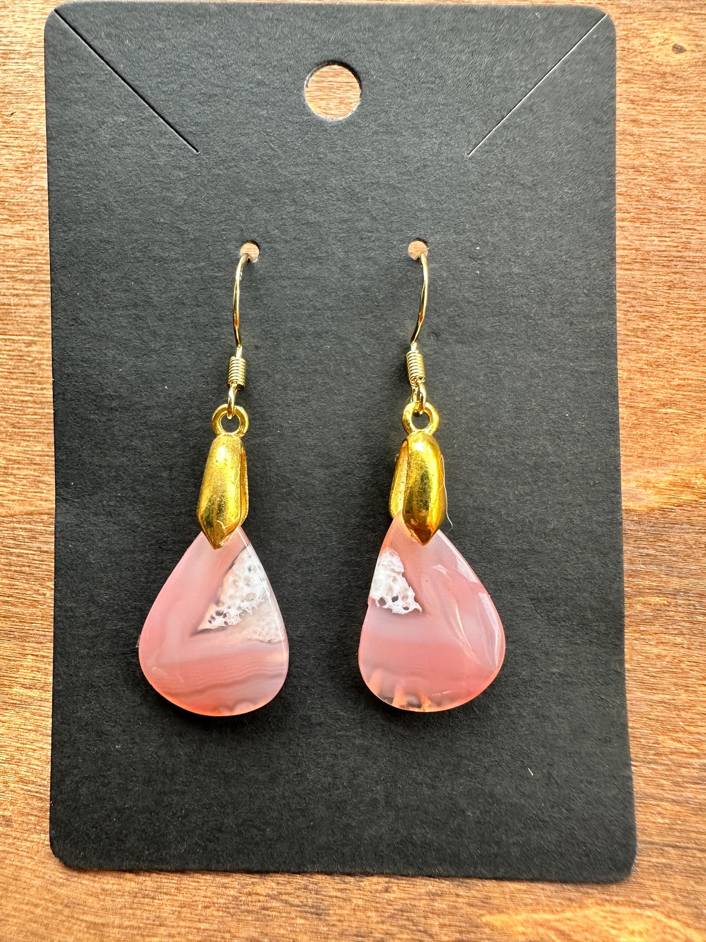 Agate Teardrops (gold-toned)
